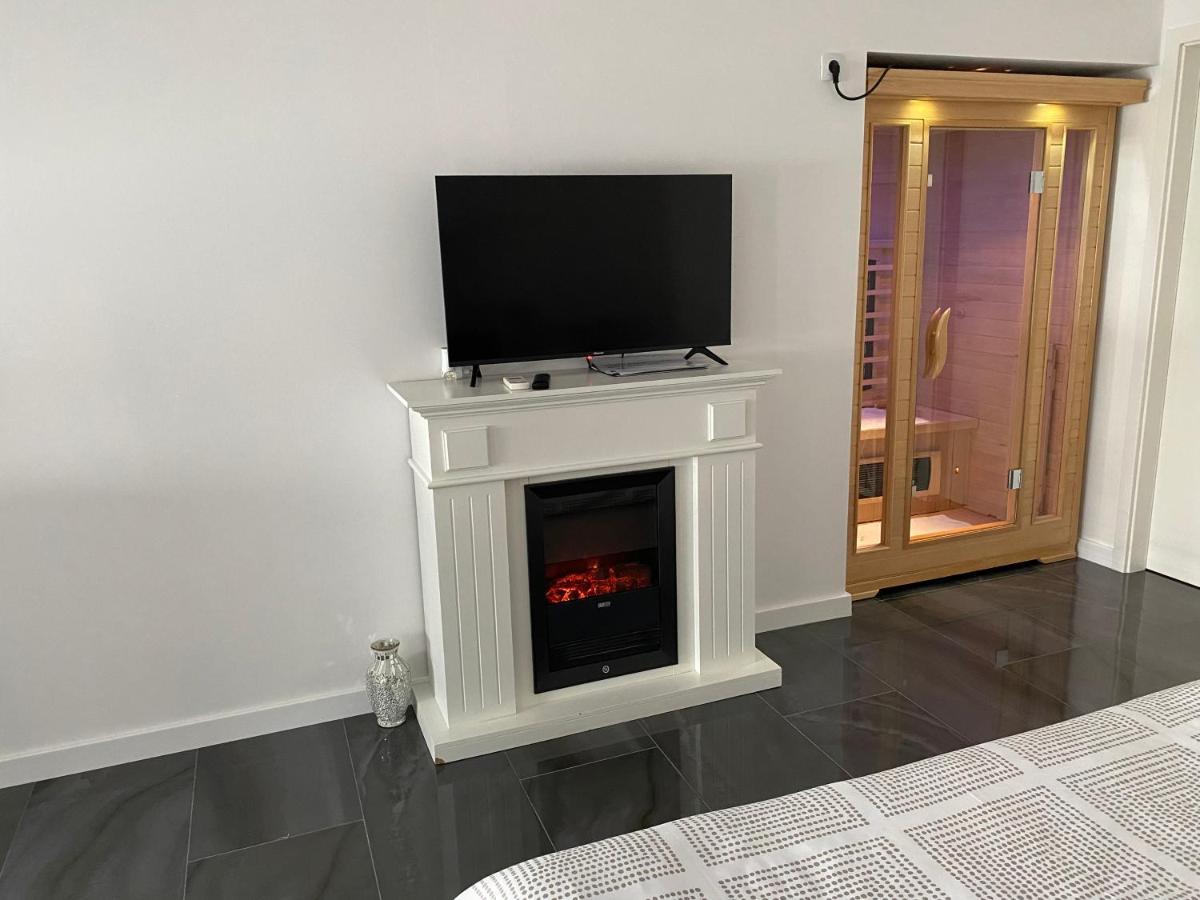 Velika Mlaka Studio Apartman Valentina חדר תמונה