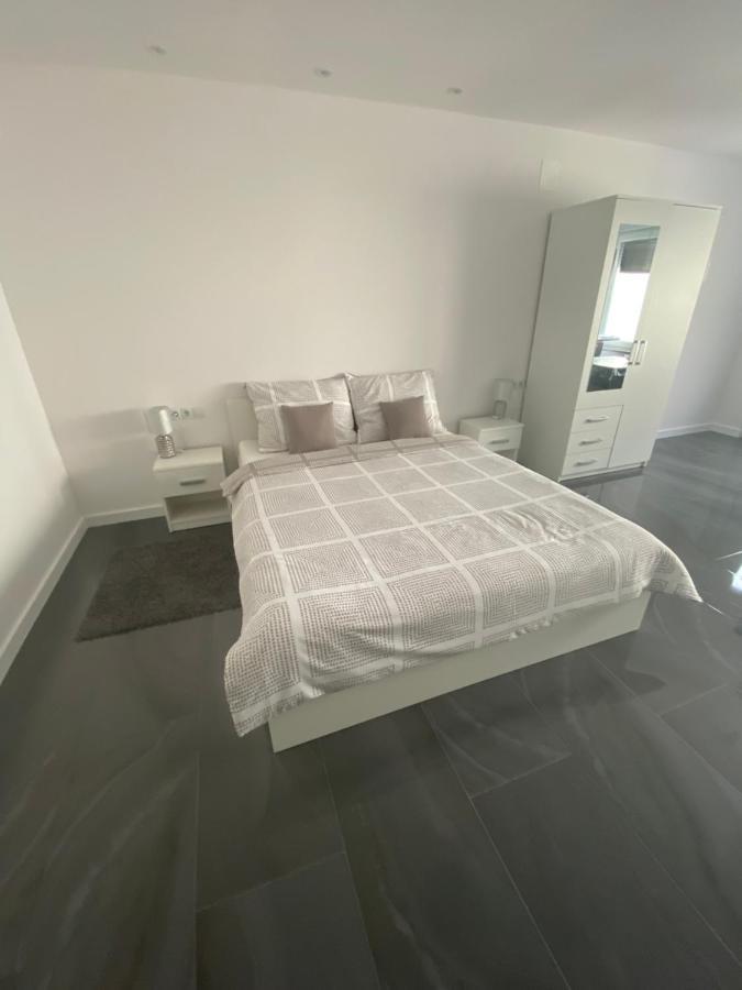Velika Mlaka Studio Apartman Valentina מראה חיצוני תמונה
